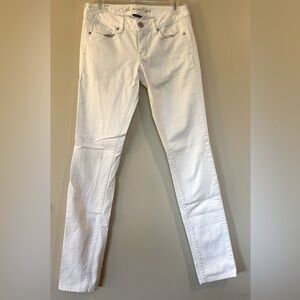 American Eagle White Skinny Jeans - Size 2 XLong